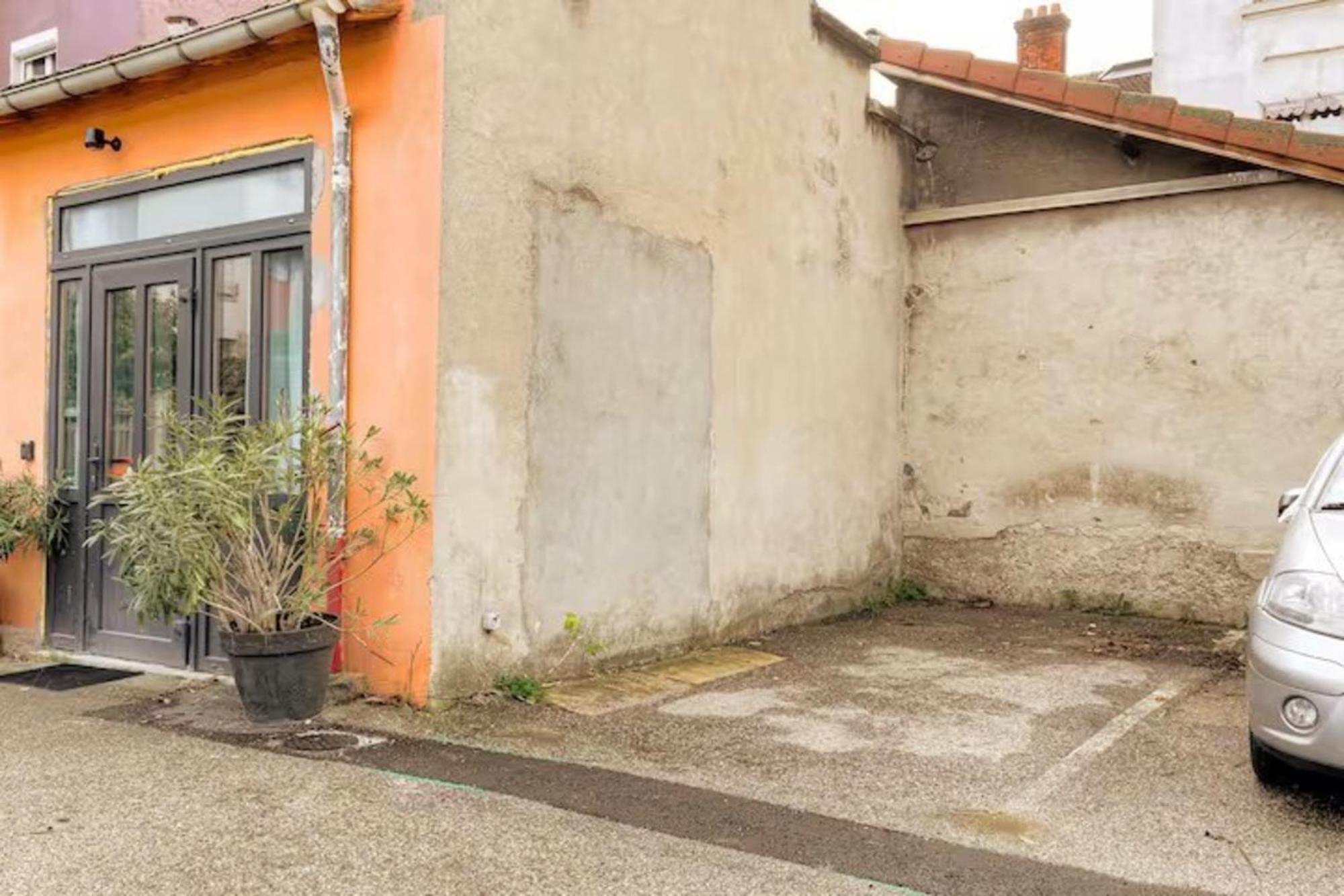 Atypique Et Reposant Avec Parking Gratuit Villeurbanne Exterior foto